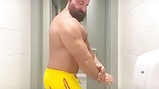 Daddy offseason flex