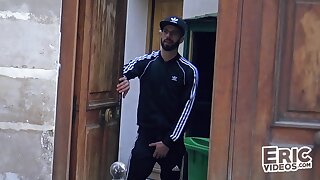 Bastian gets filled by Romeo