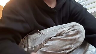 Young IG twink hides, exposes his dick slip
