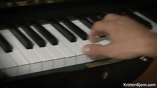 The Pianist: Dani Robles & Ely Chaim