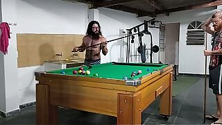 3 ativos jogando sinuca valendo o cu