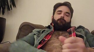 Hairy bearded cup