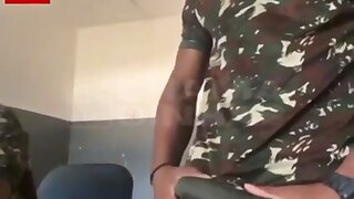 Dois amigos soldados safados se ...