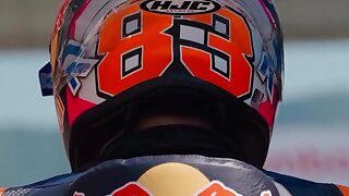 Watch this super cute professional racing biker in his leather gear.