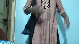 Stripping and masterbating my stepsis ittige colored chudi